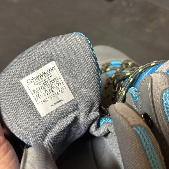 Columbia boots - Picture 6 of 8